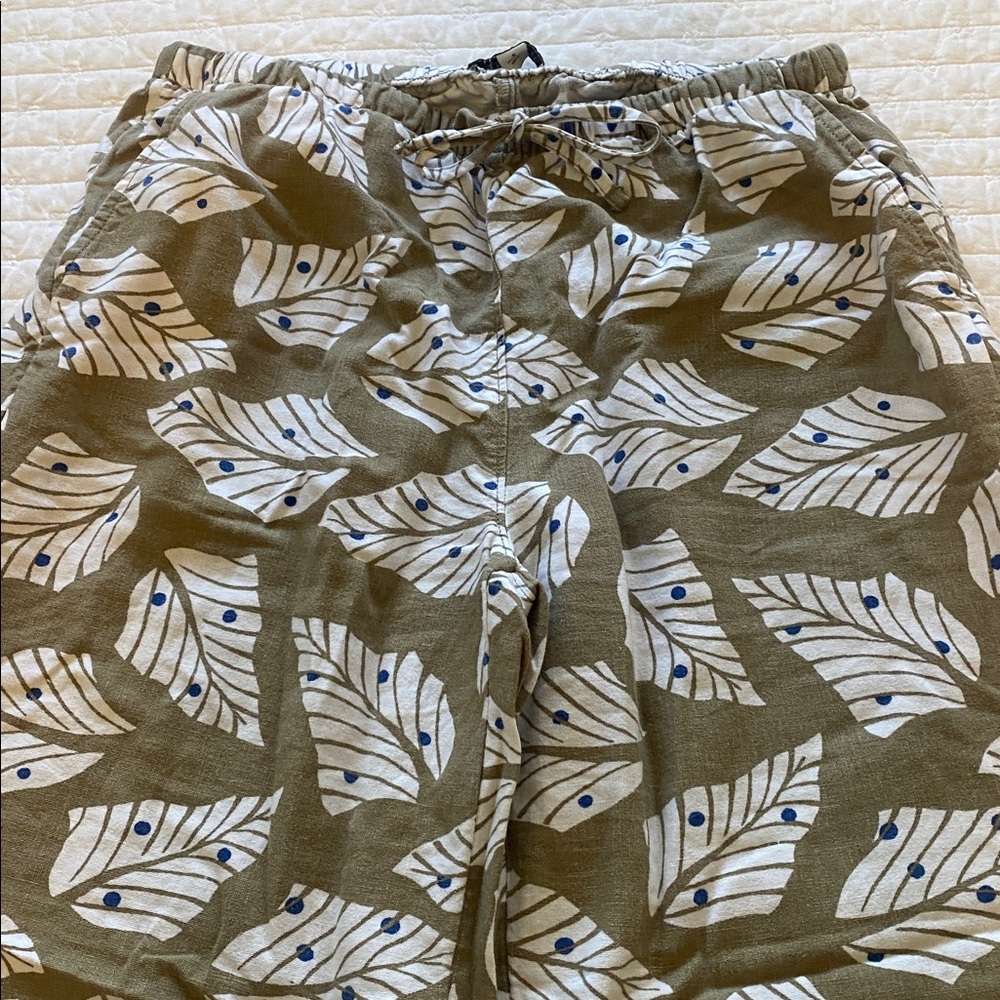 Free Assembly Leaf Print Pants in Olive and White
